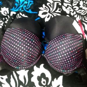 2 Brand New Push up bras